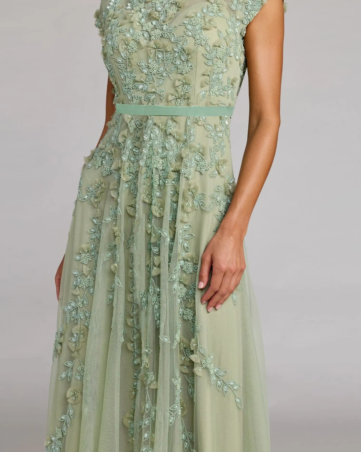 Green Floral Embellished Cap Sleeve Midi Dress